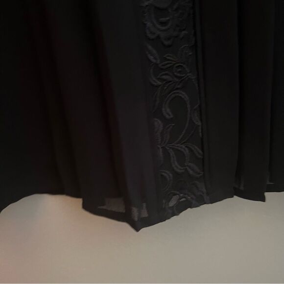 NWT Jessica Simpson Black Elegant Dress Size 4 - Picture 9 of 16